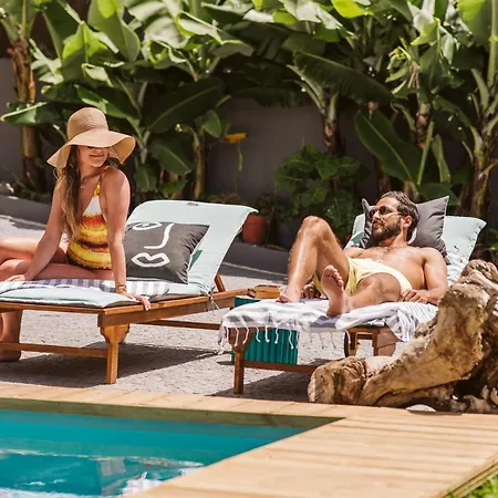 Kombi Studio With Private Pool By Madeira Ponta do Sol (Madeira)